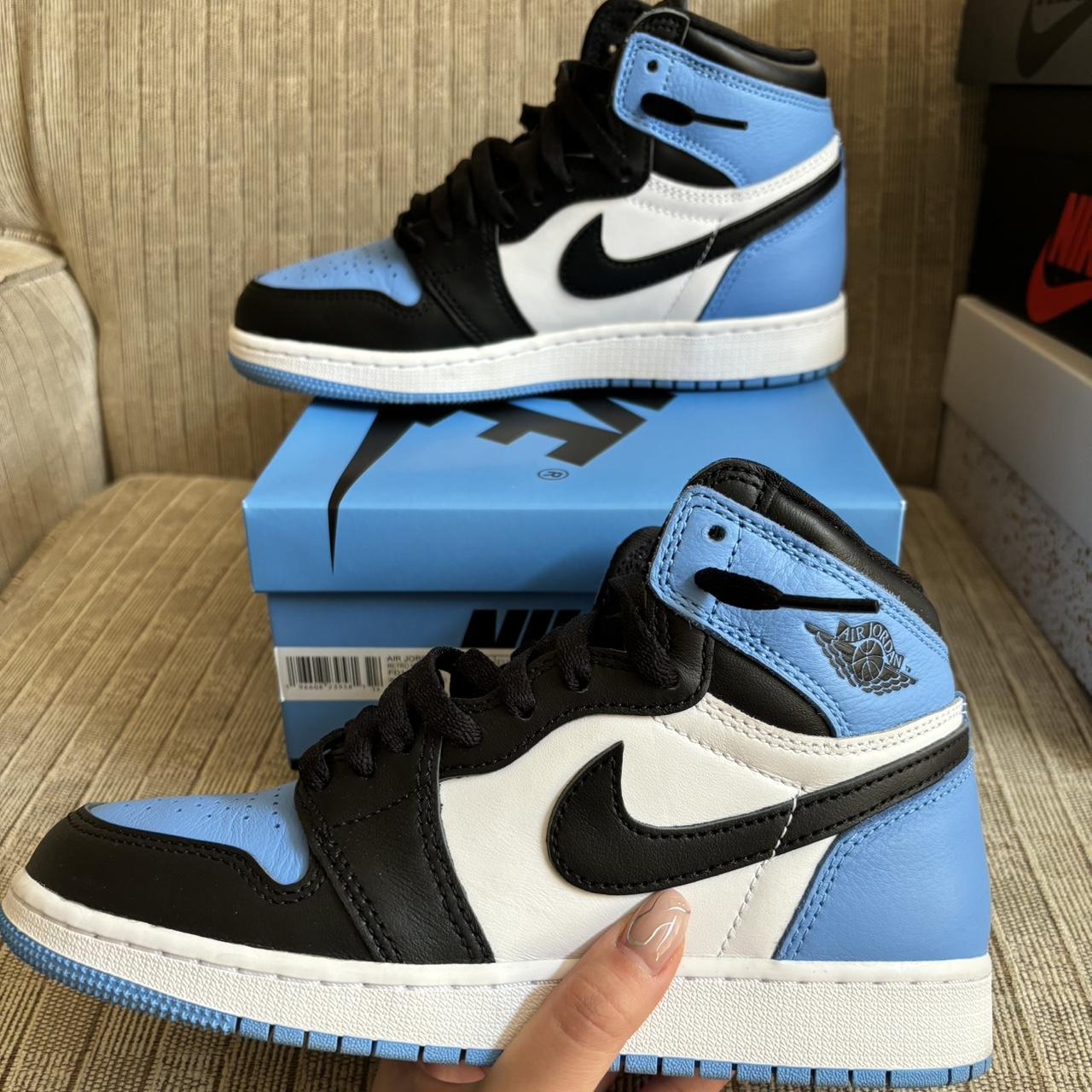jordan 1 retro high OG (GS) UNC toe - size 5.5Y | Depop