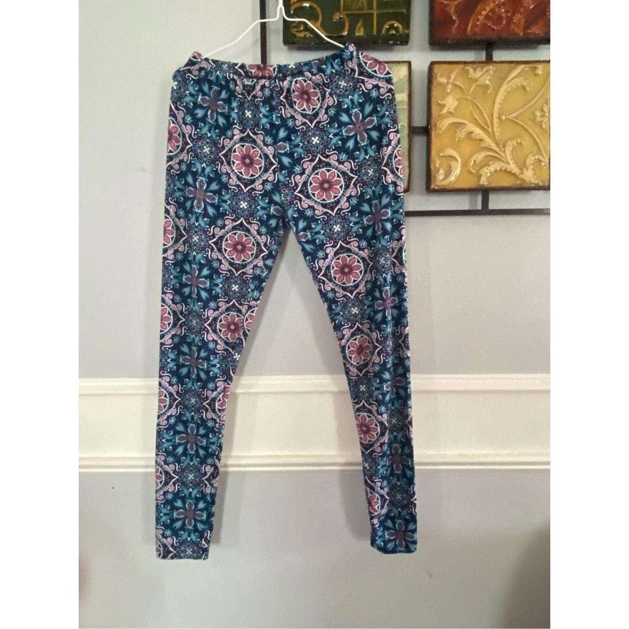 Bobbie Brooks plus size M pinks blues floral. Depop