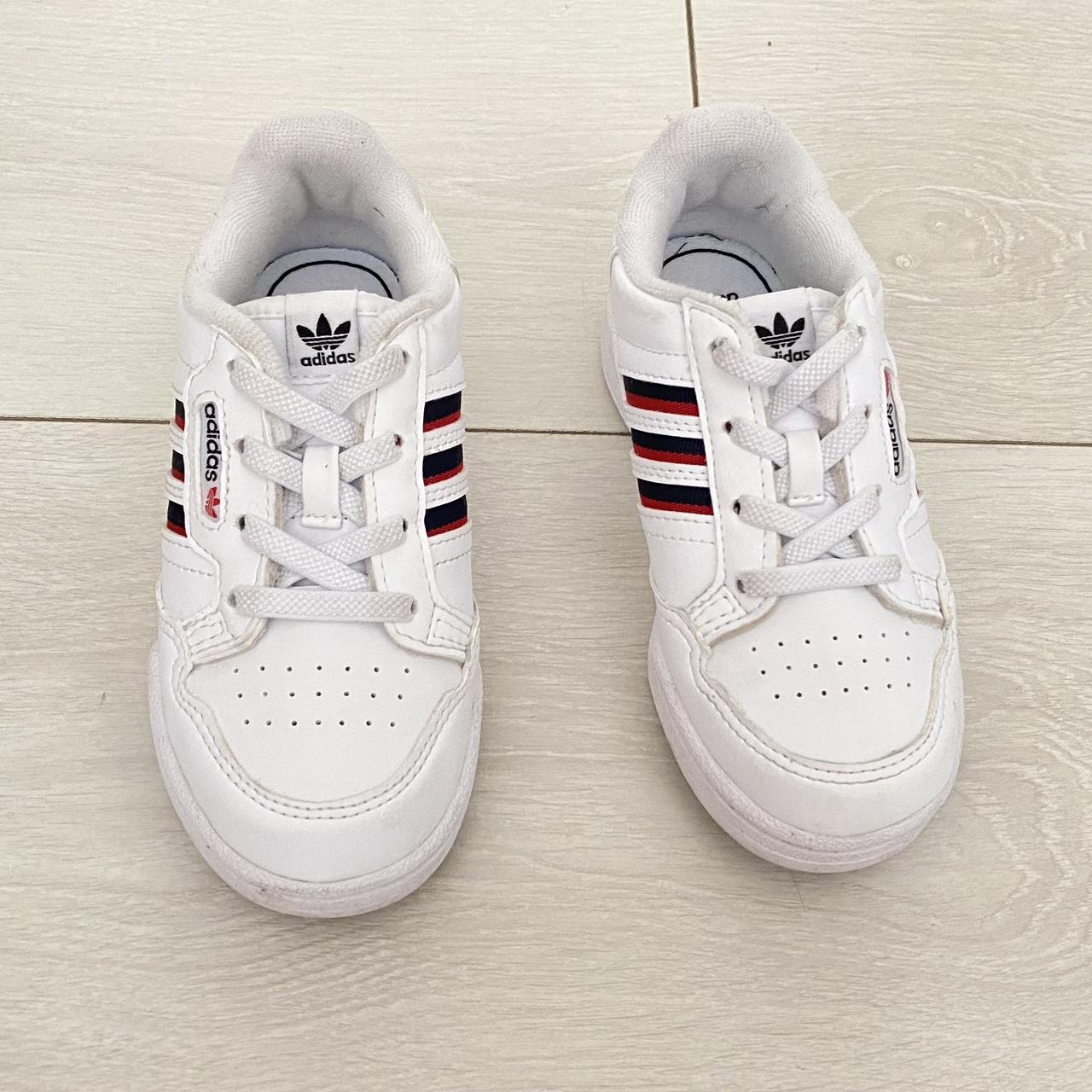 Adidas white & on sale red continental 80 trainers