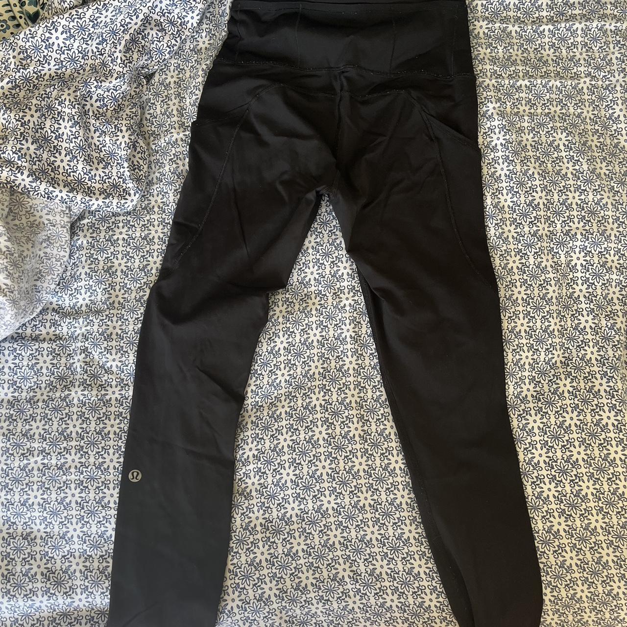 Skin tight leggings with pockets. Kids large but can - Depop