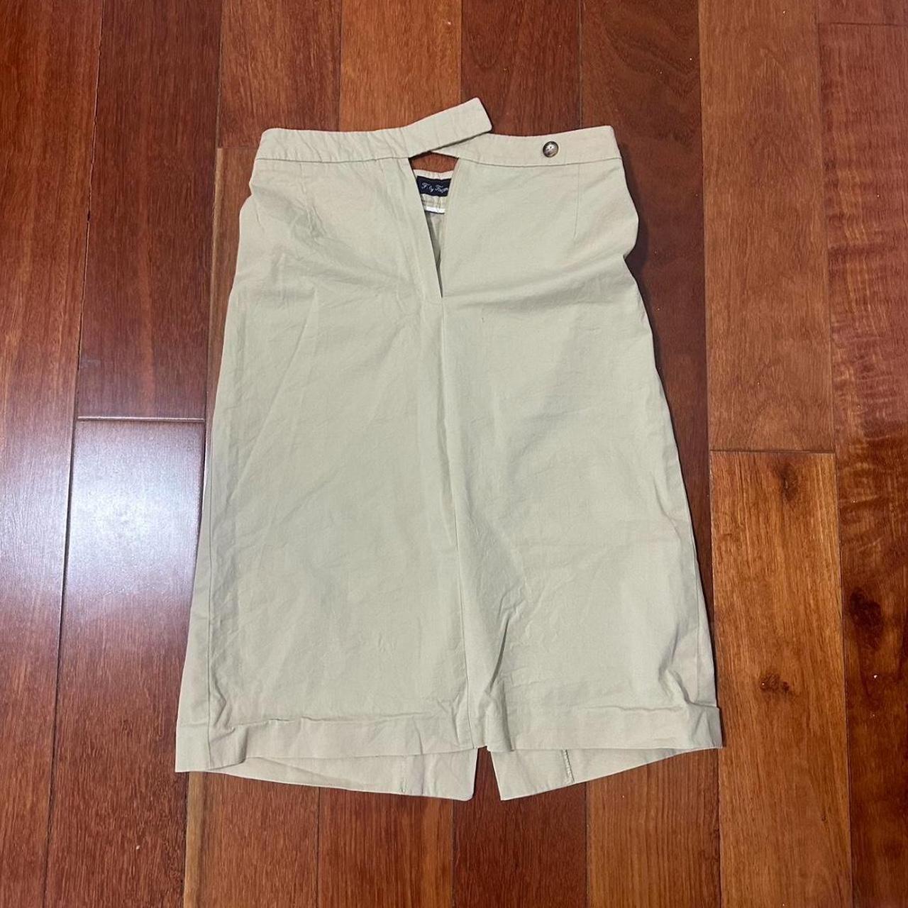 item listed by ainsleynguyen
