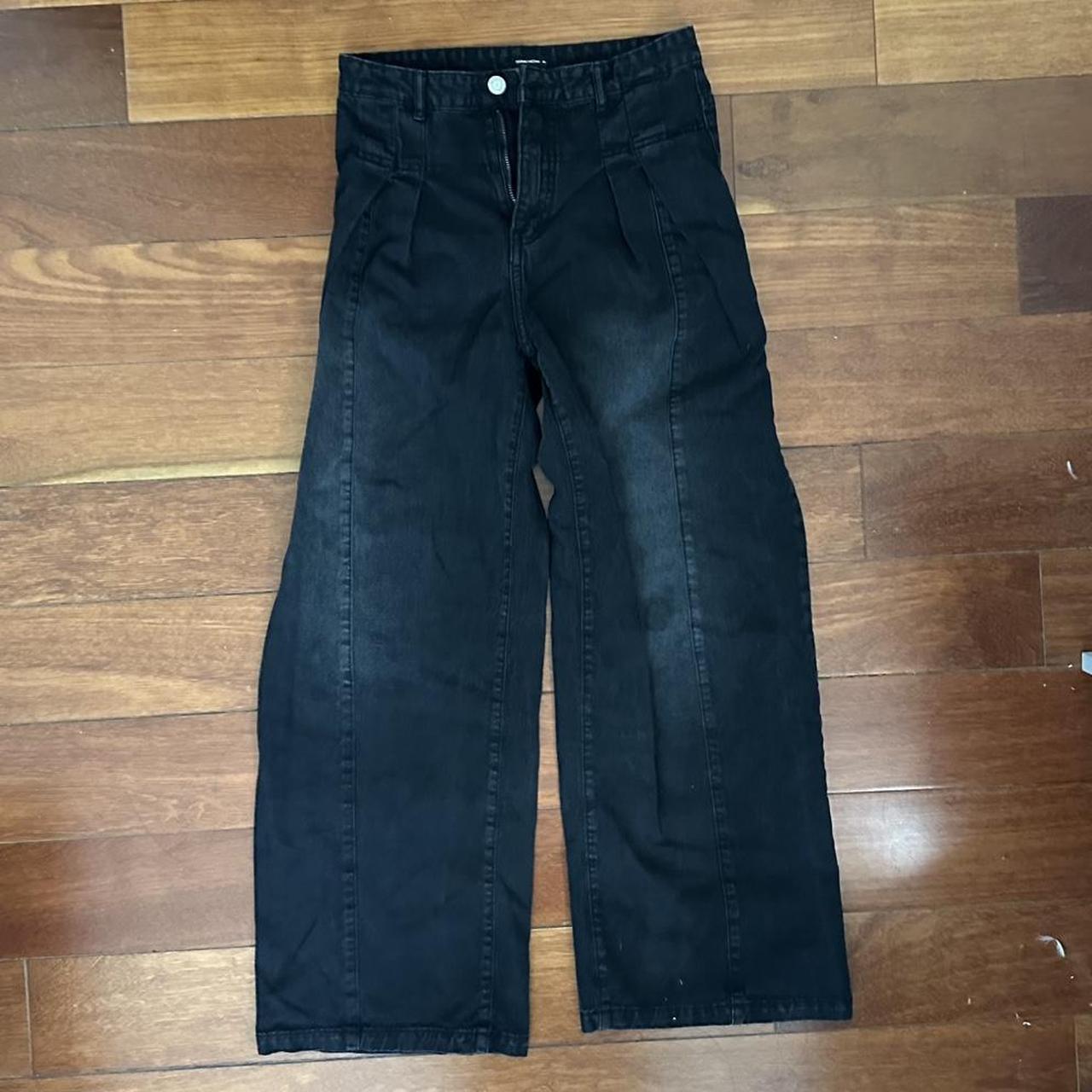 item listed by ainsleynguyen