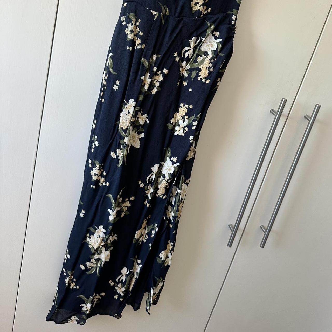 Reformation Navy Floral Dress Size 6 (for someone... - Depop