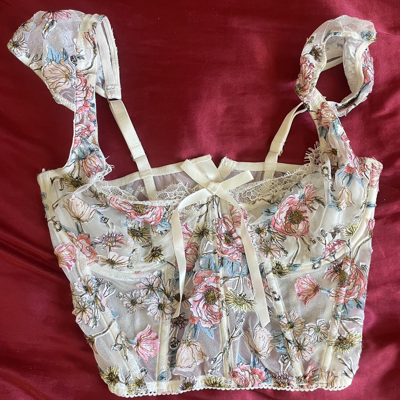 item listed by plzbuymyclothes444