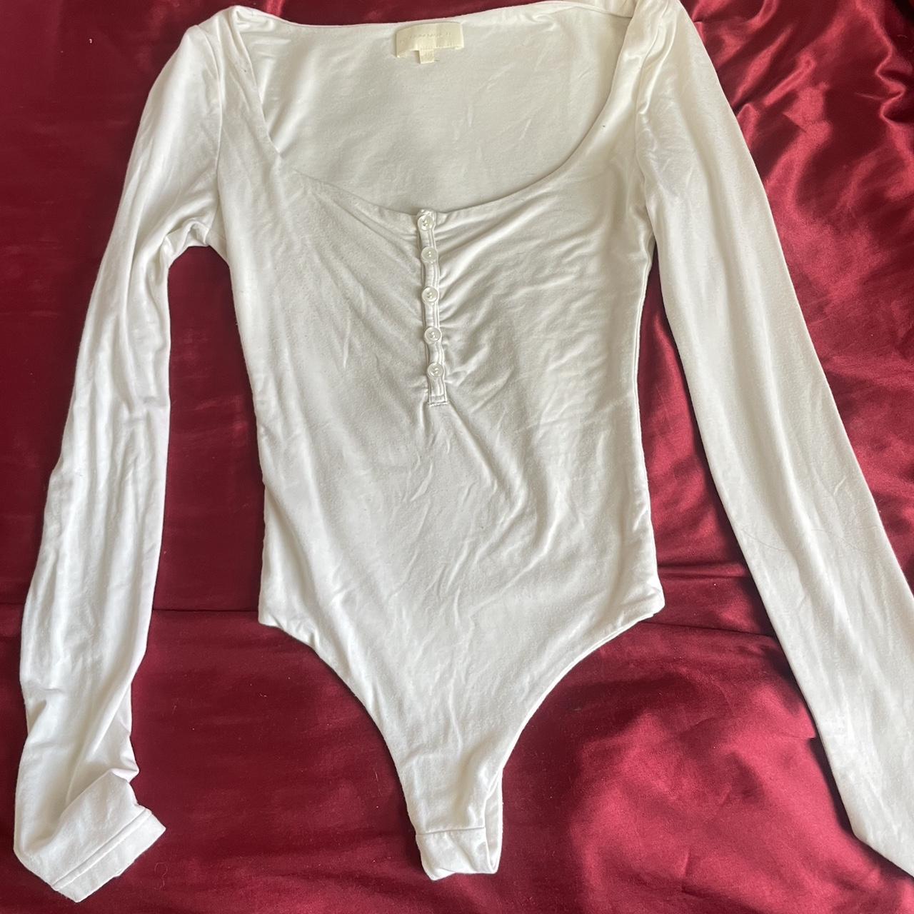 item listed by plzbuymyclothes444