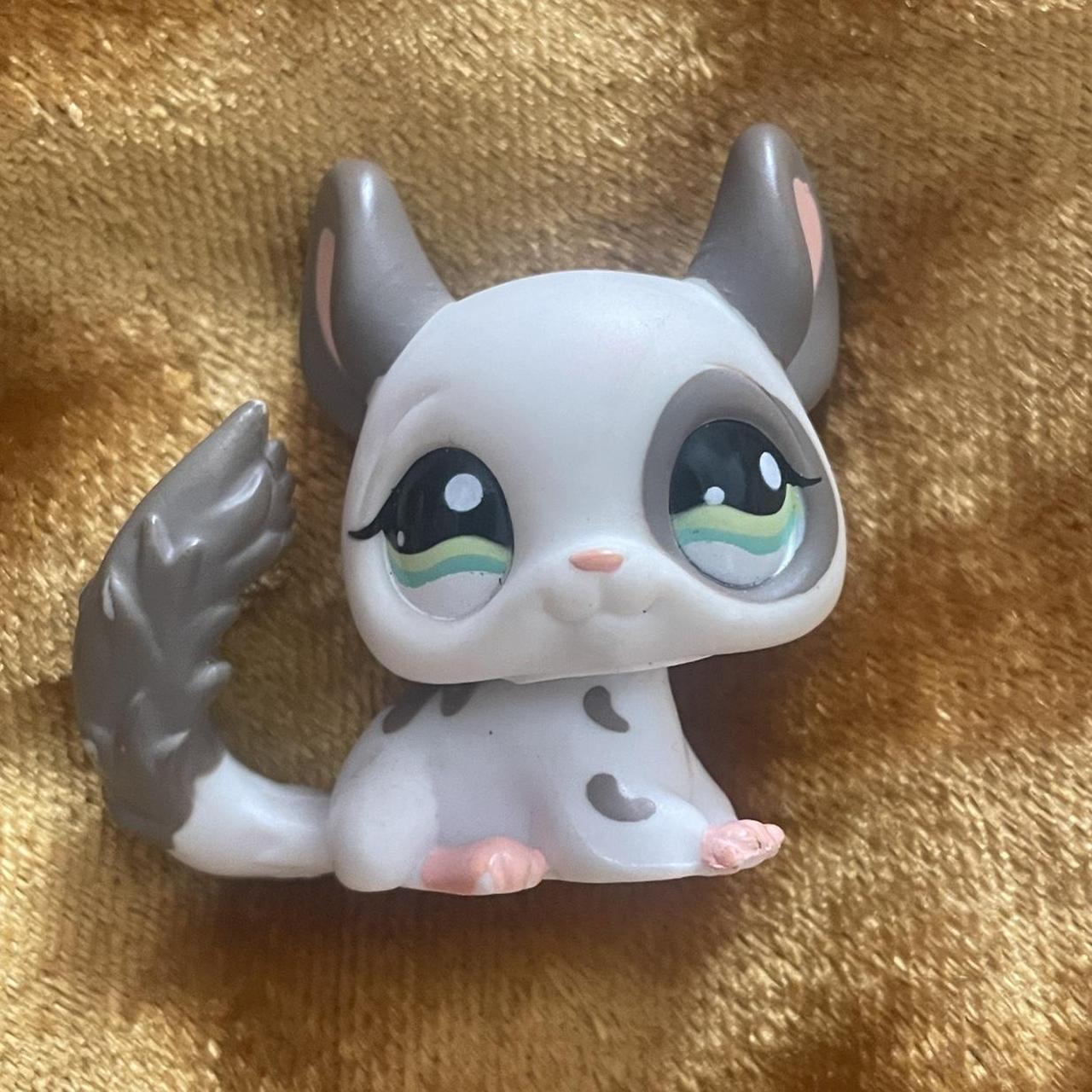 Lps chinchilla #1018 A few light scuffs due to age... - Depop