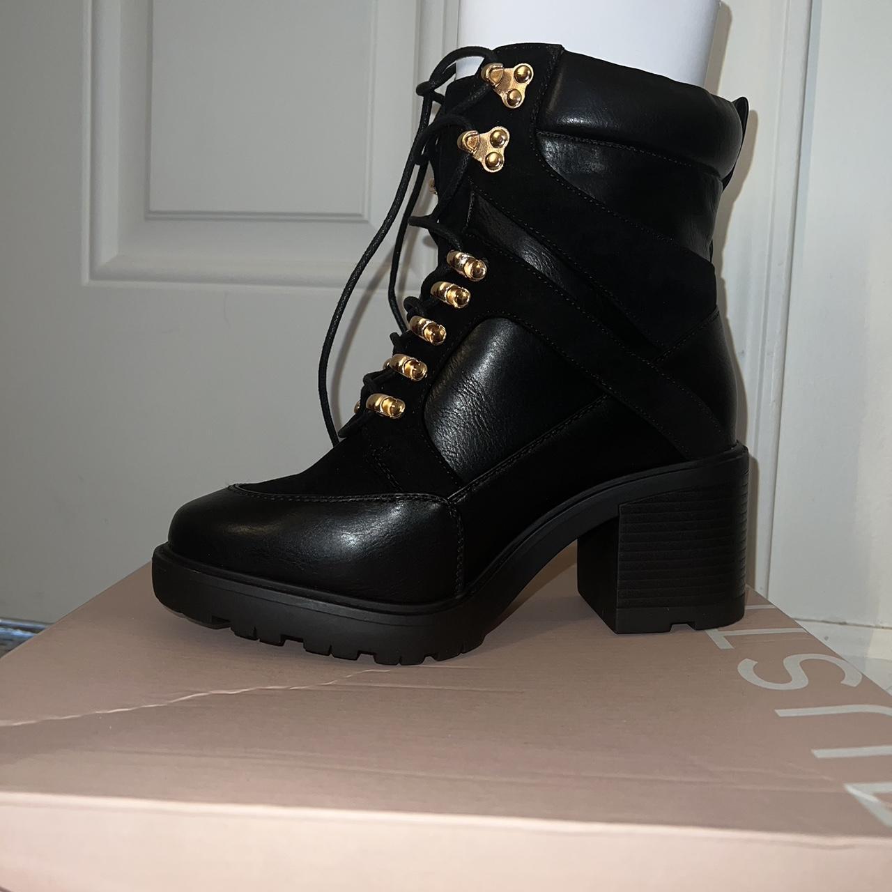 Women's Black and Gold Boots | Depop