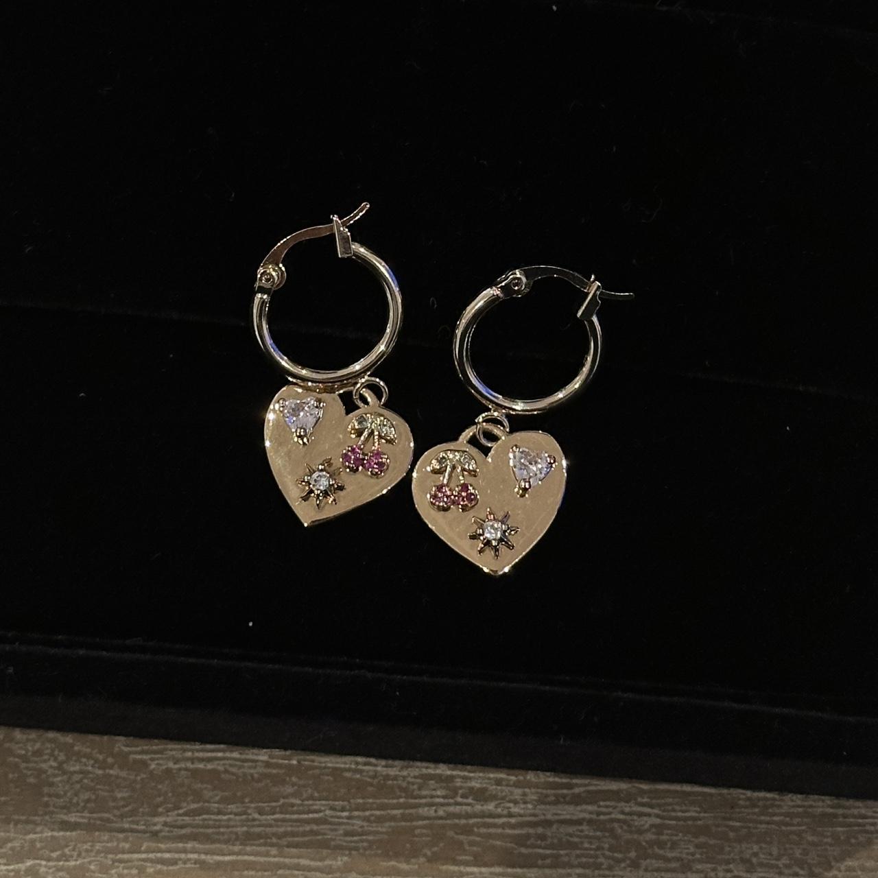 item listed by silverbells2