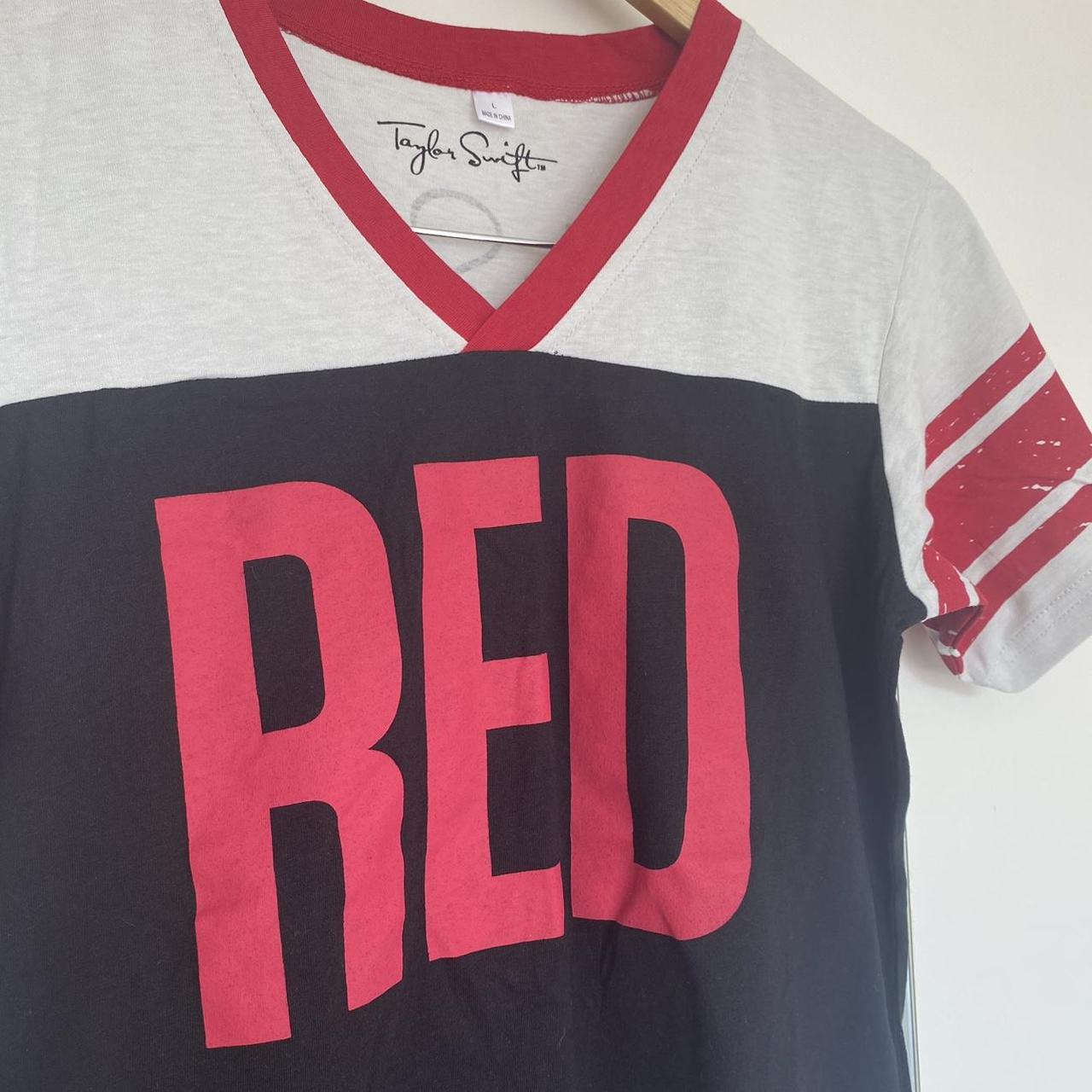Women's Red T-shirt | Depop