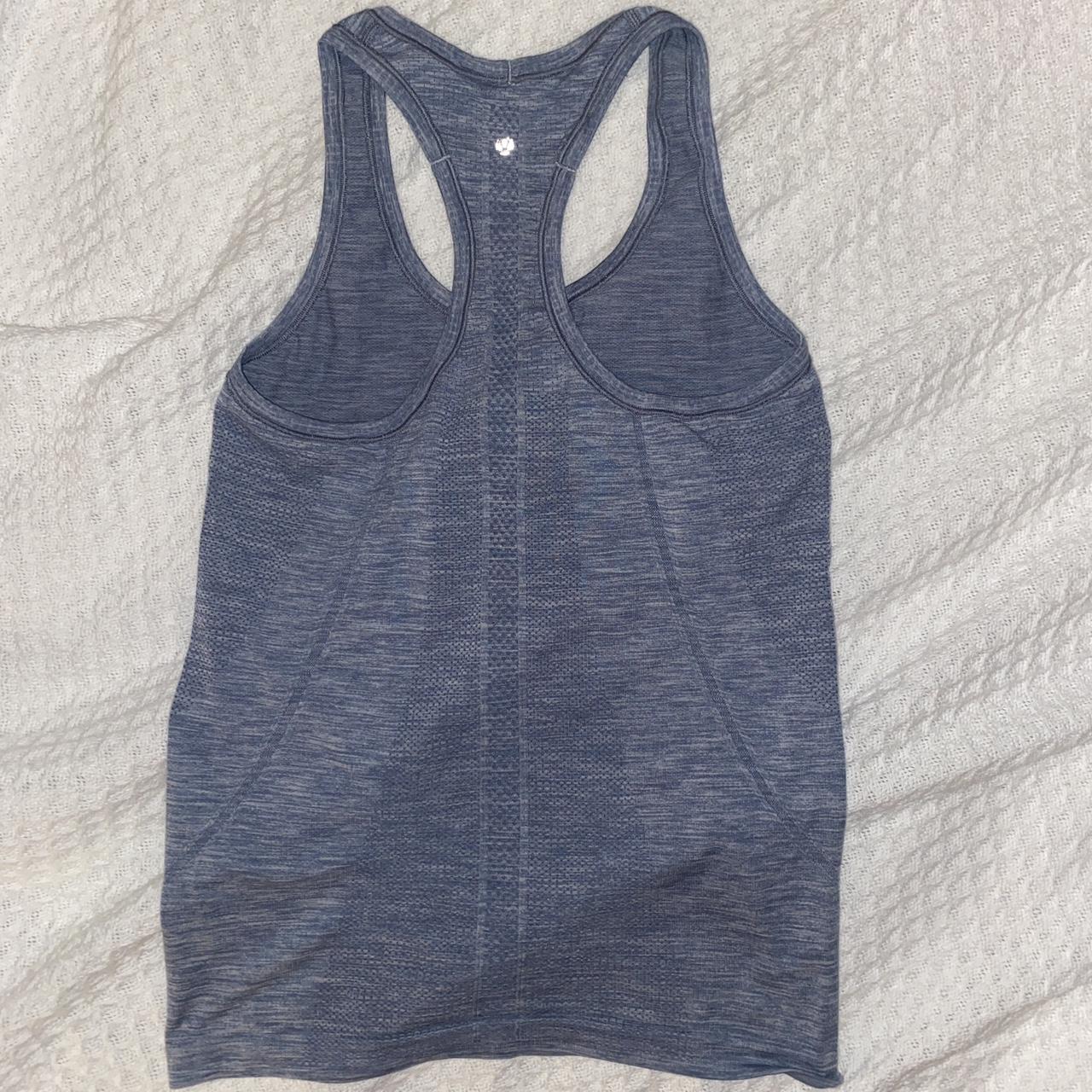 Grey Lorna Jane exercise top #exercise #lornajane... - Depop