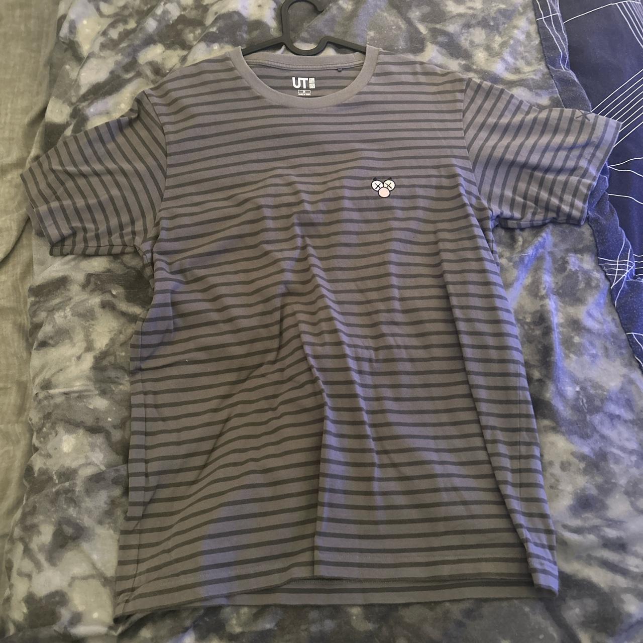 kaws x uniqlo tee, worn a few times - Depop