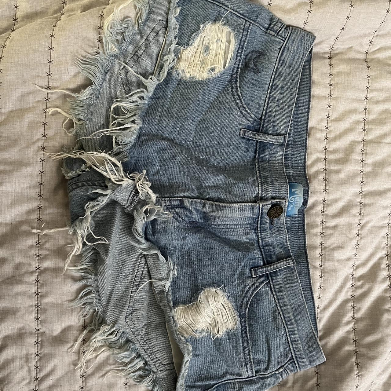 item listed by emilyyoung97
