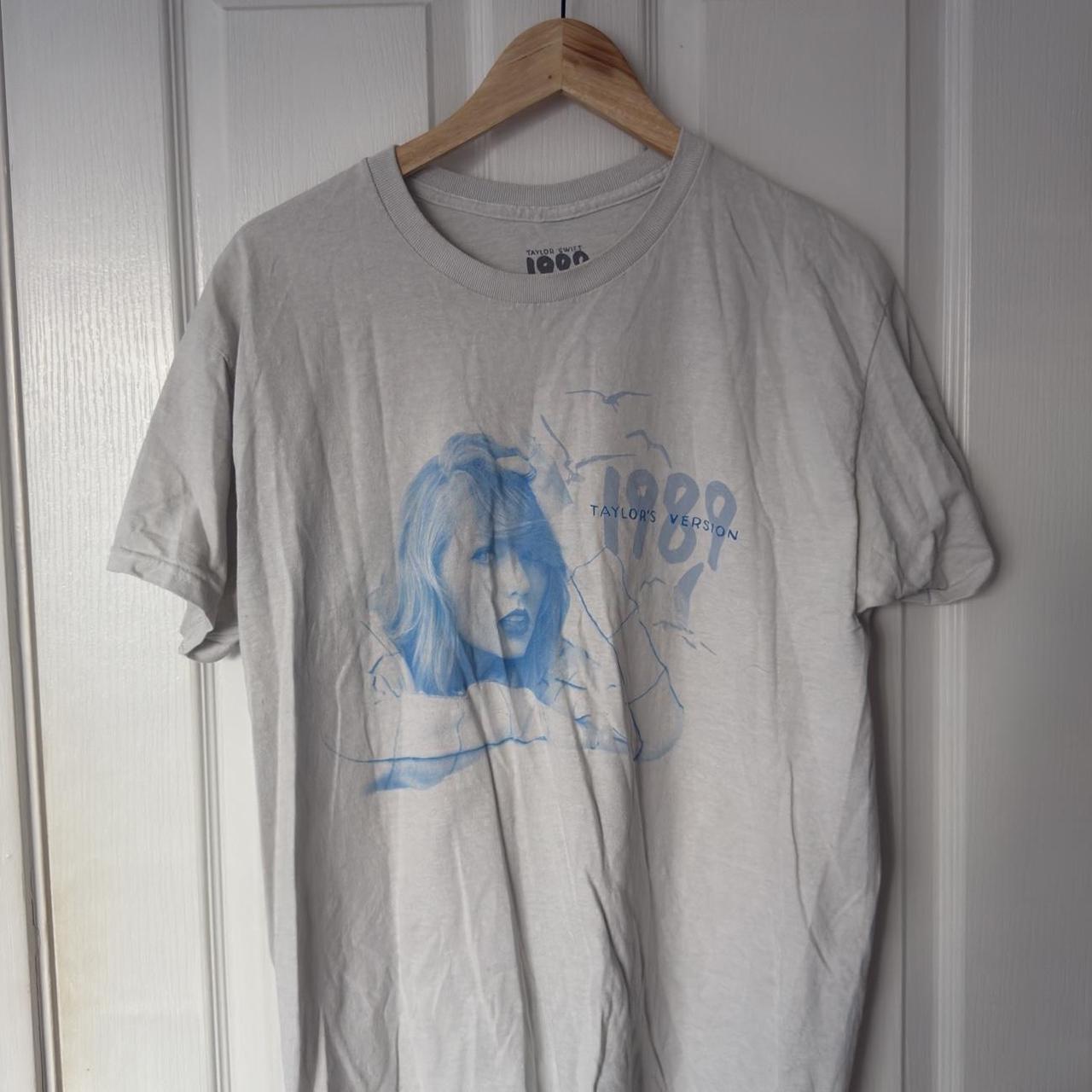 item listed by paigerosewhit