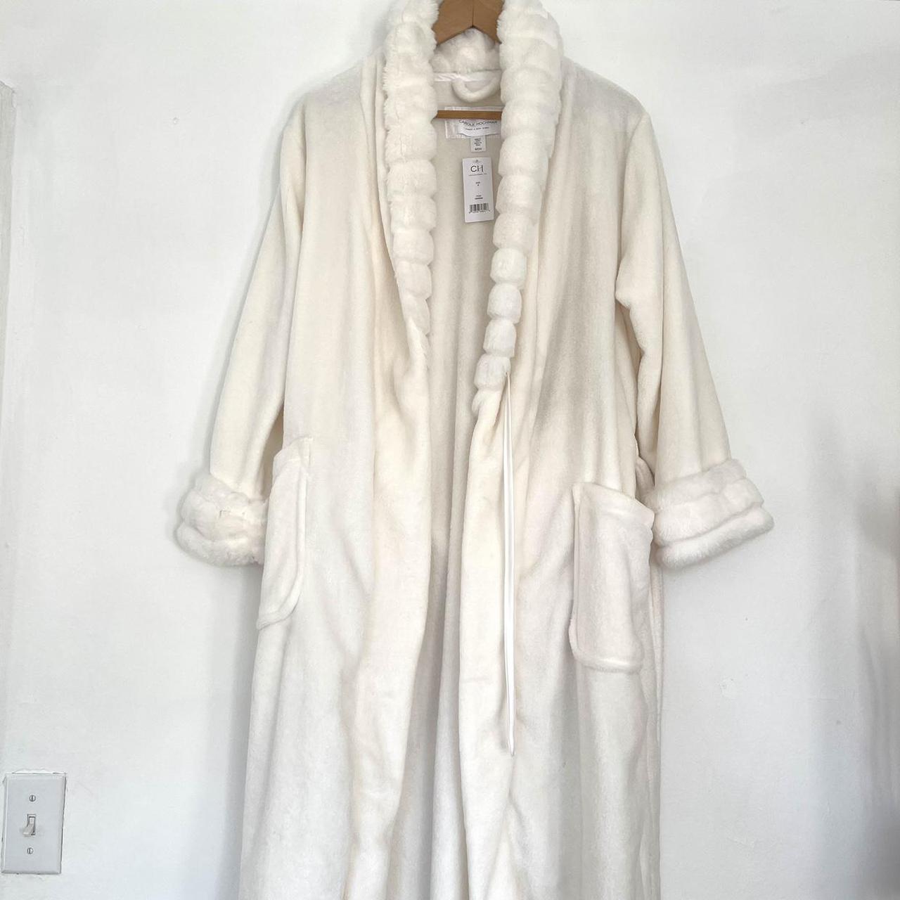 Women's White and Cream Robe | Depop