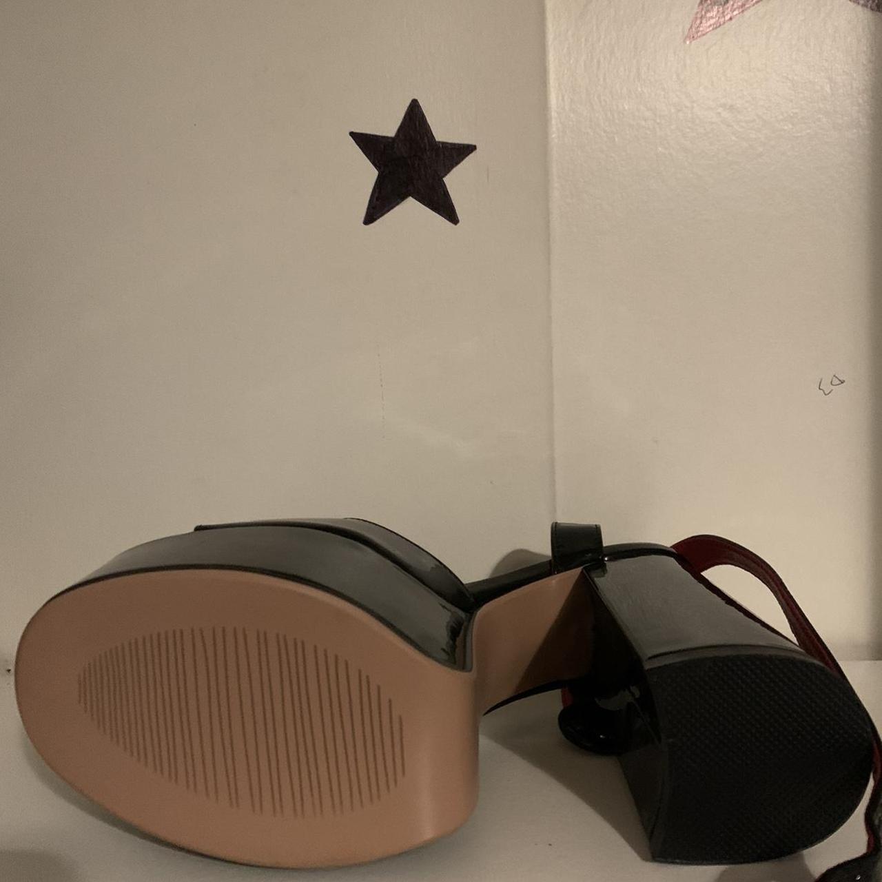lamoda patent entering paradise platform heels