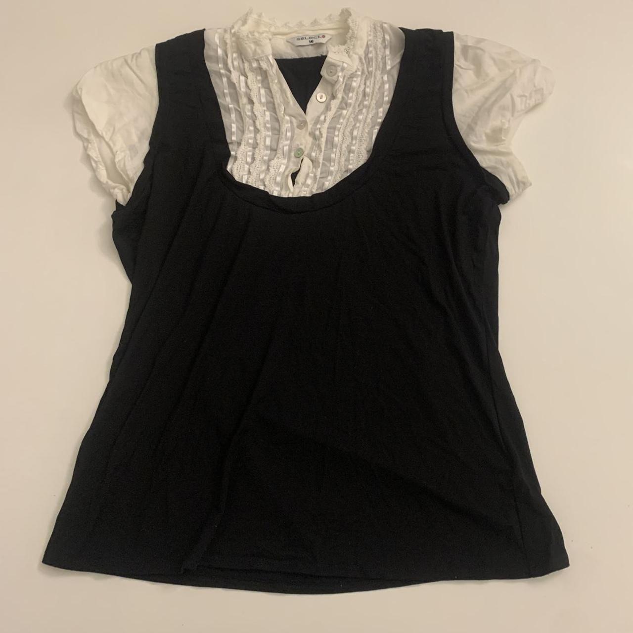 Women's Black and White Blouse | Depop