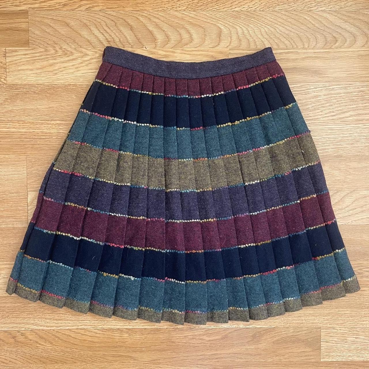 VINTAGE 80s Wool Tweed Rainbow Plaid Pleated Mini