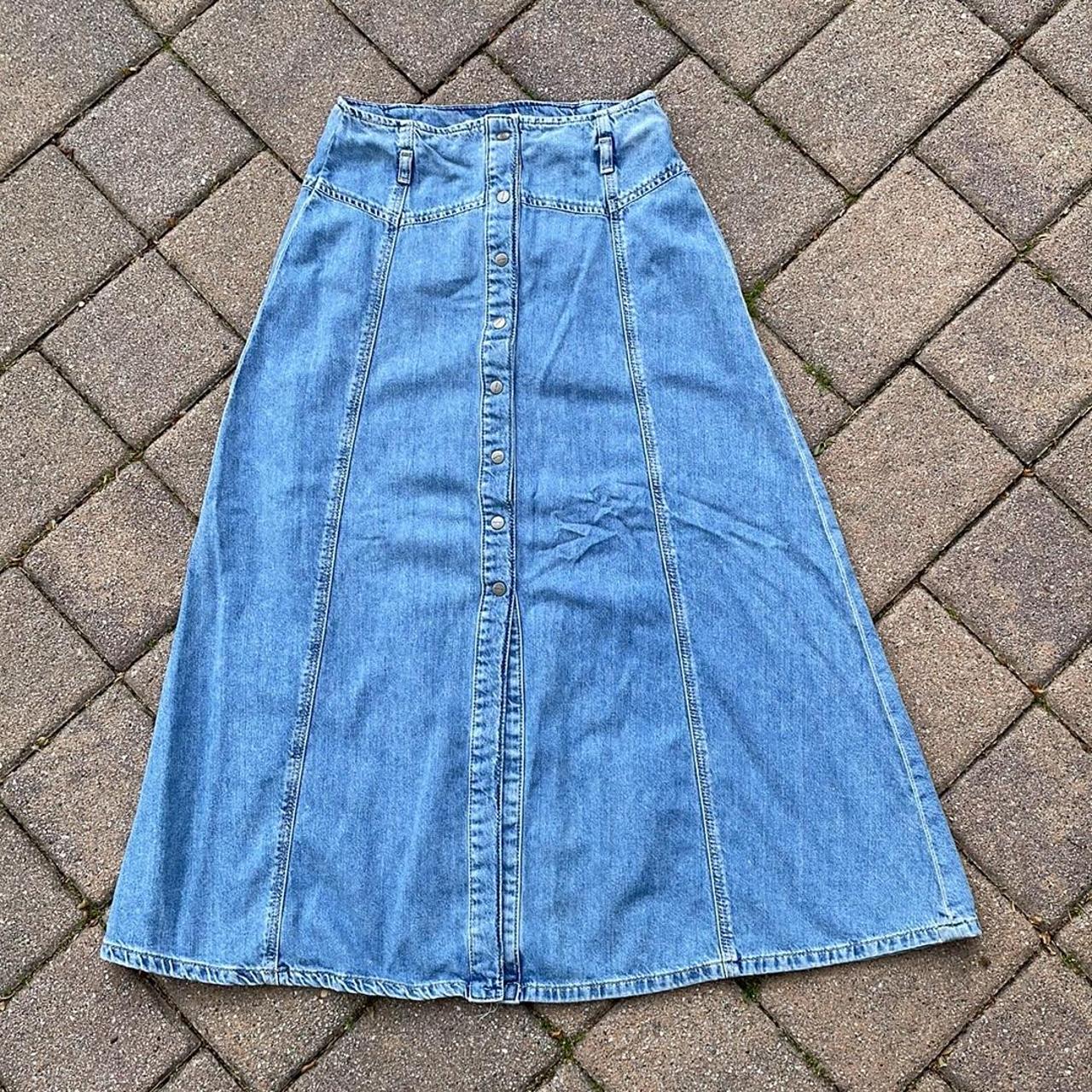 Zara Women's Blue Skirt Depop