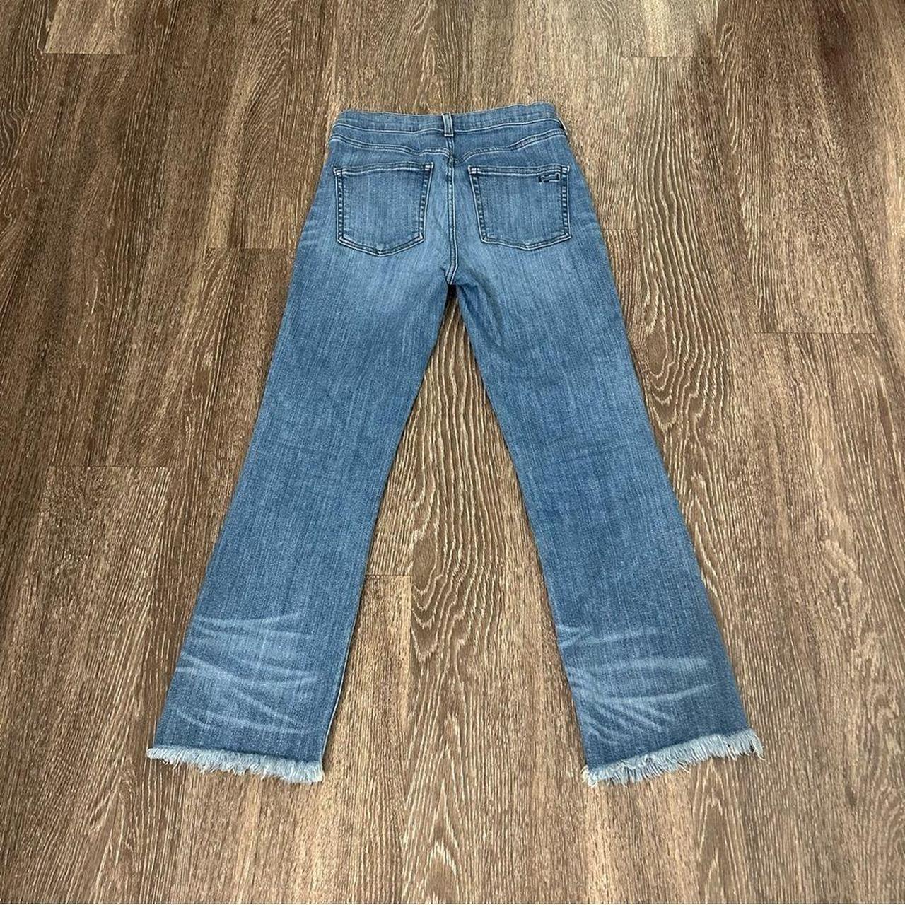 AYR Women's Straight leg Distressed Jeans Blue 26