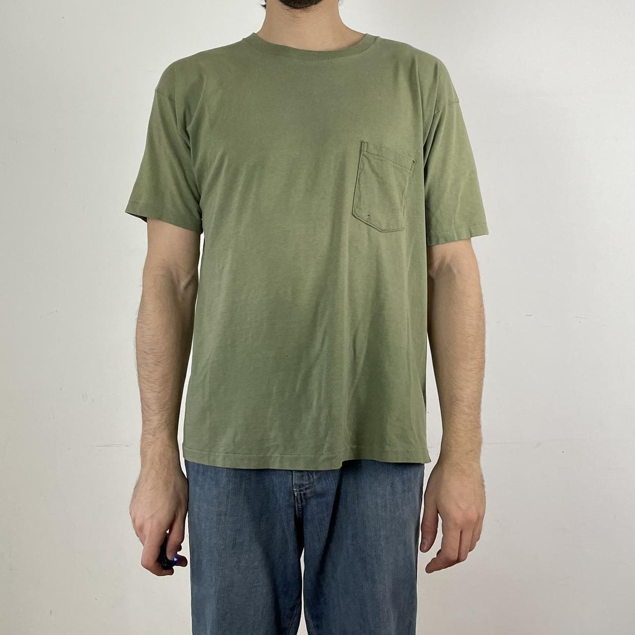 Gap Men's Green Tshirt Depop