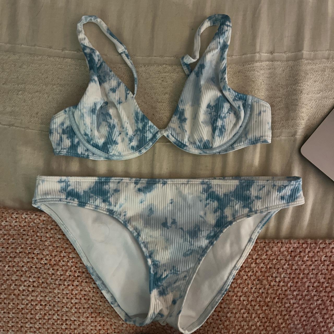 Small top and medium bottom white and blue tie dye Depop
