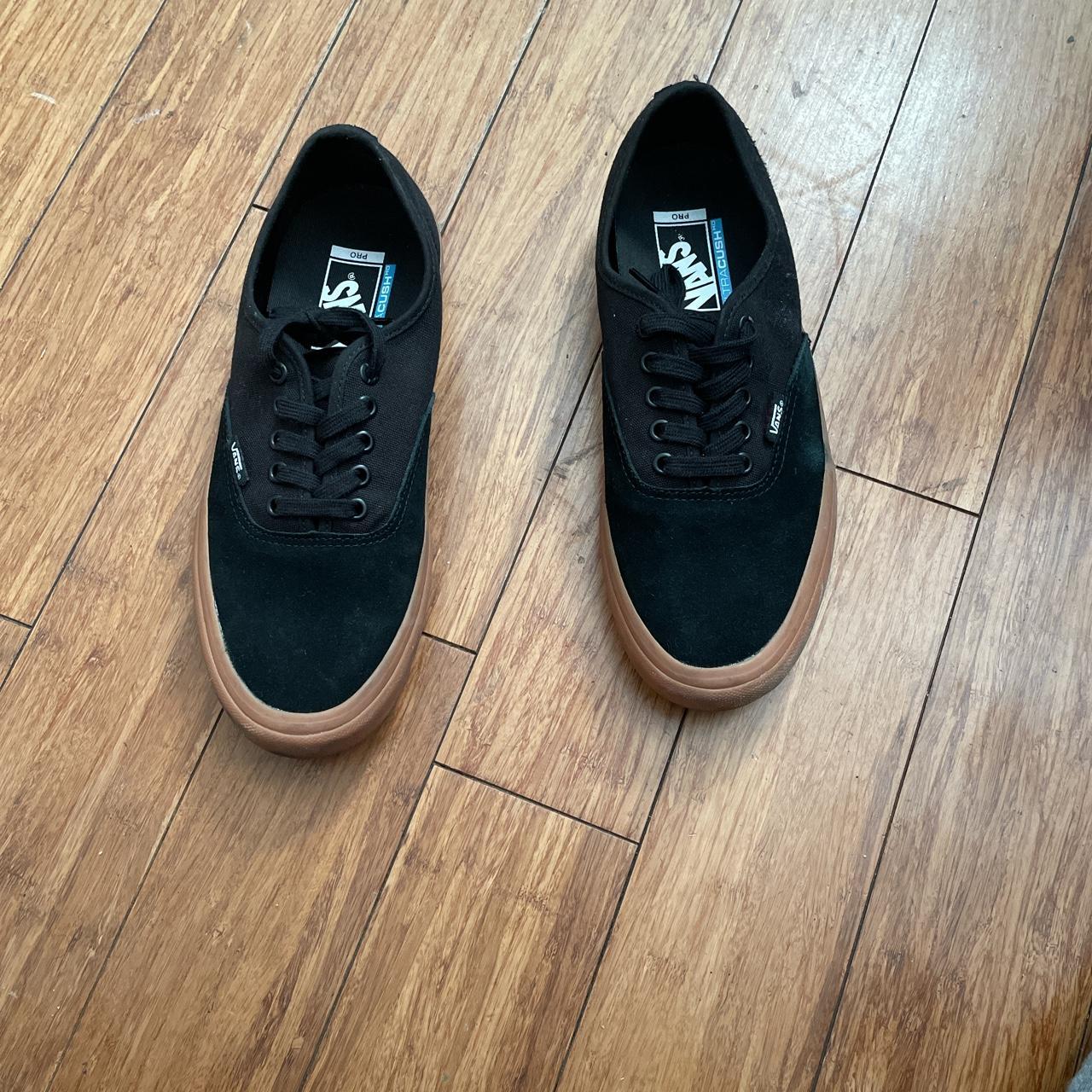 Vans authentic black sale gum pro