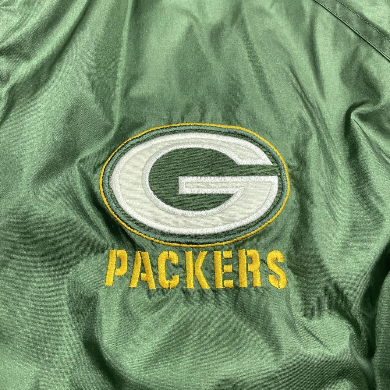 Vintage Green Bay Packers NFL puffer jacket size XL - Depop