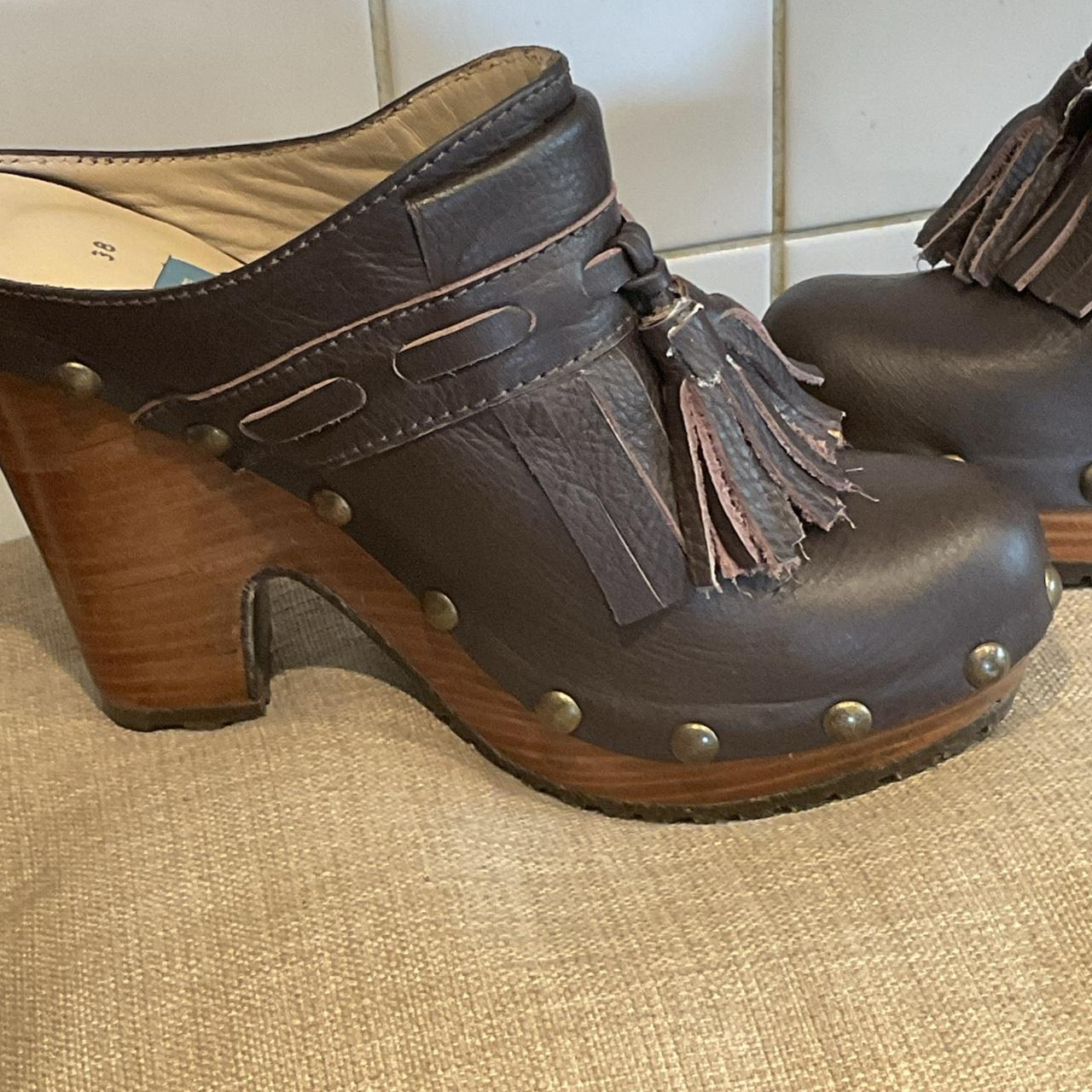 item listed by violetsandroses
