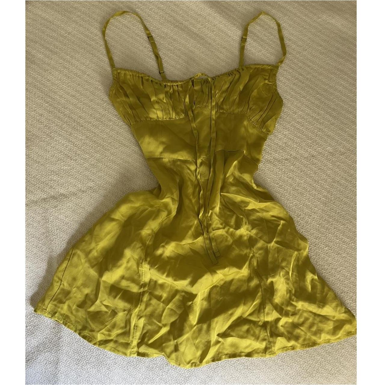 URBAN OUTFITTERS GREEN MINI DRESS adorable mini... Depop