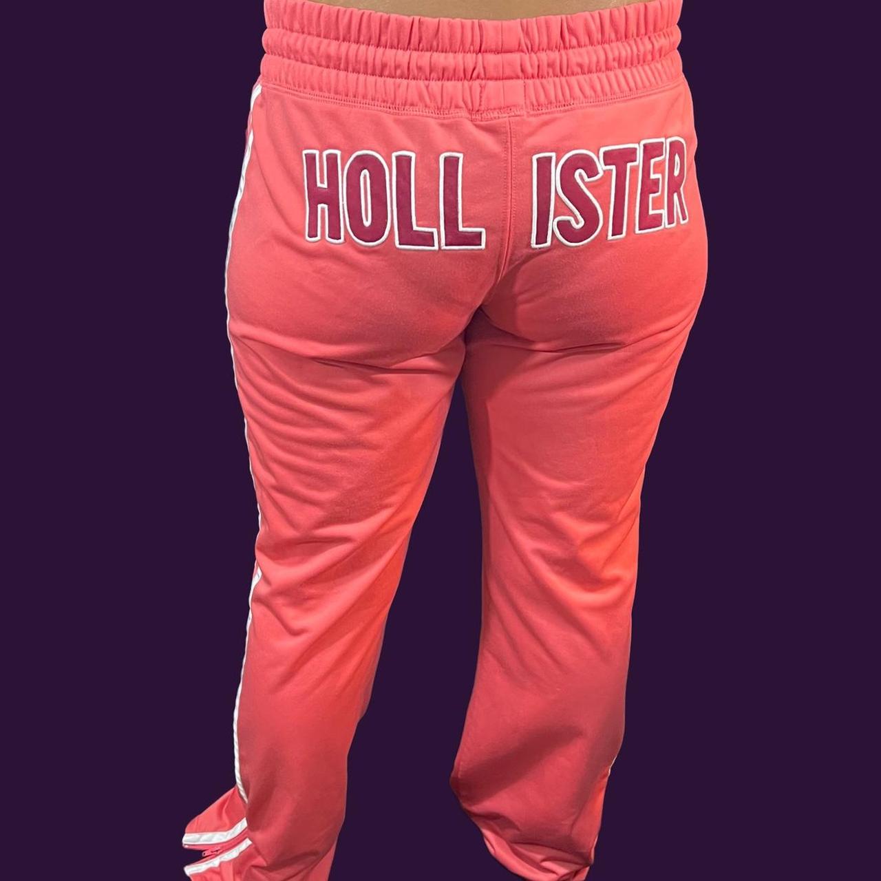 Hollister Co. HOLIDAY LOGO JOGGER - Tracksuit bottoms - light blue