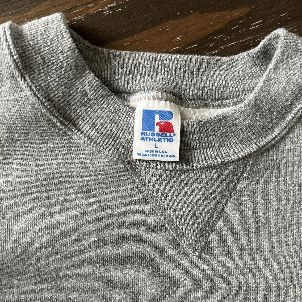 Russell Athletic Men's Grey and Purple Sweatshirt (3)