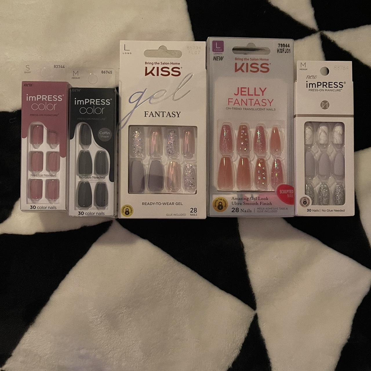 Kiss outlets Nails Bundle *BRAND NEW IN BOX*