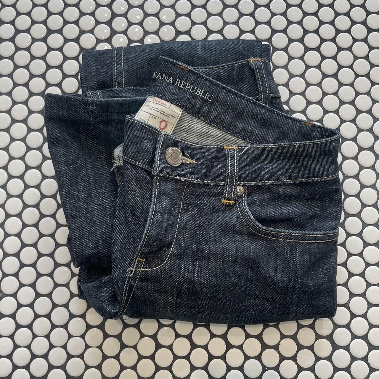 Banana Republic Women's Blue and Navy Jeans Depop