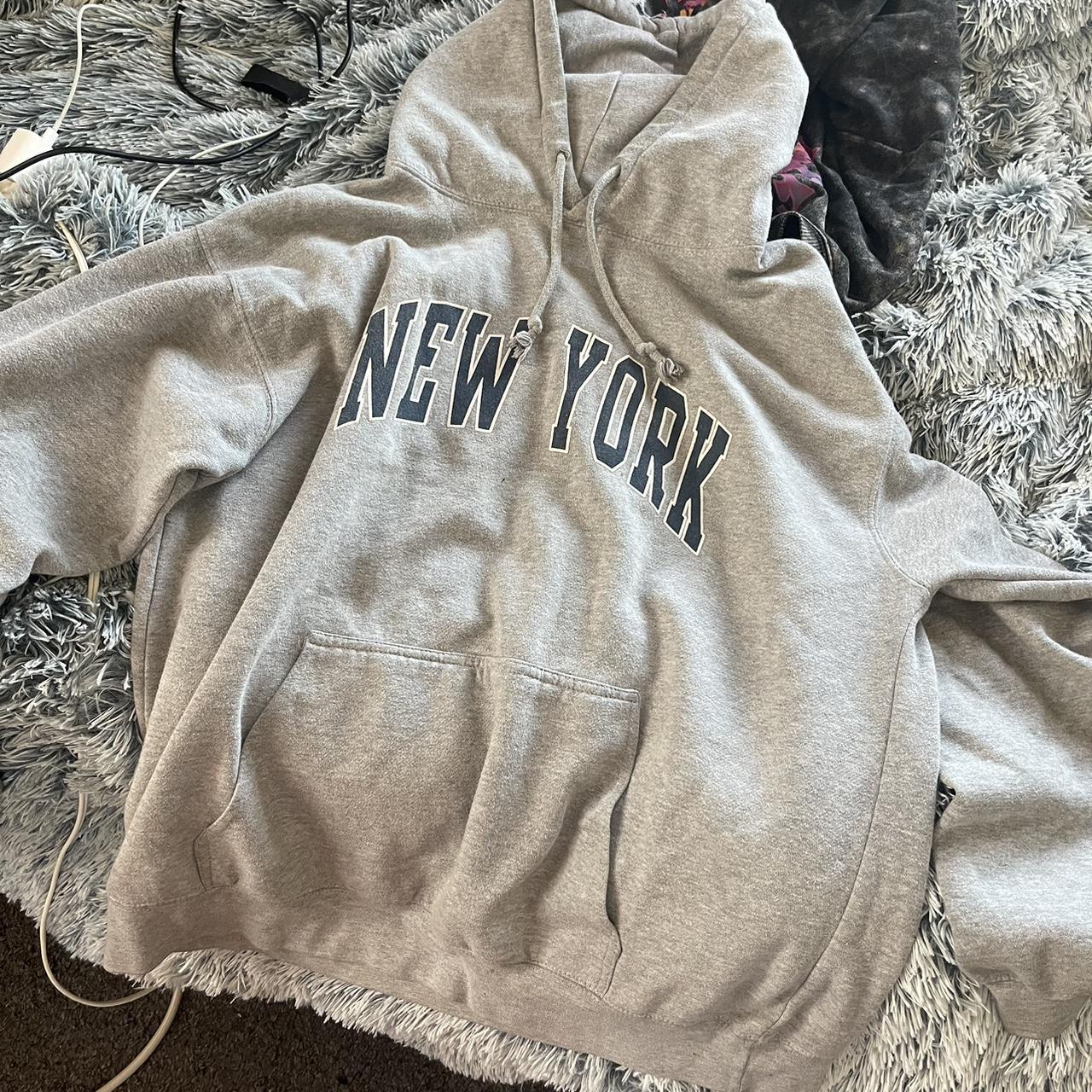 Brandy Melville New York Hoodie NWT Fits - Depop