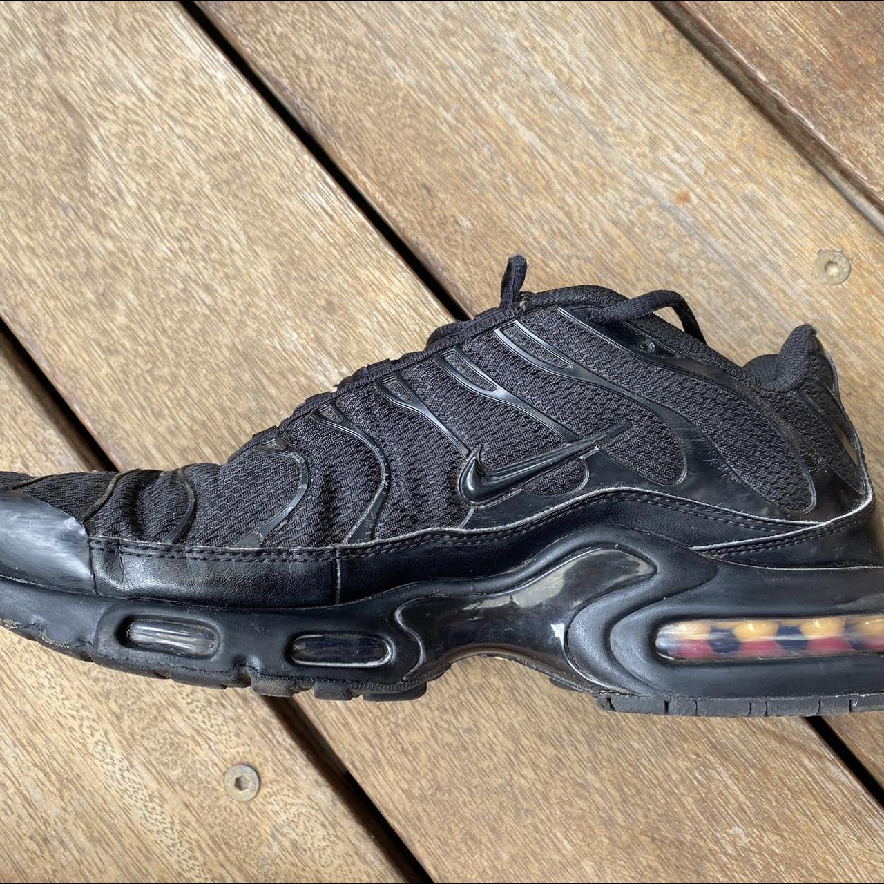 mens triple black tns