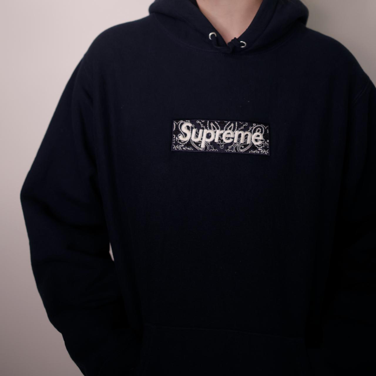 Supreme box logo bandanna 値段交渉あり　24時間限定 Supreme Bandana Box Logo Sweatshirt L Supreme Bandana Box Logo