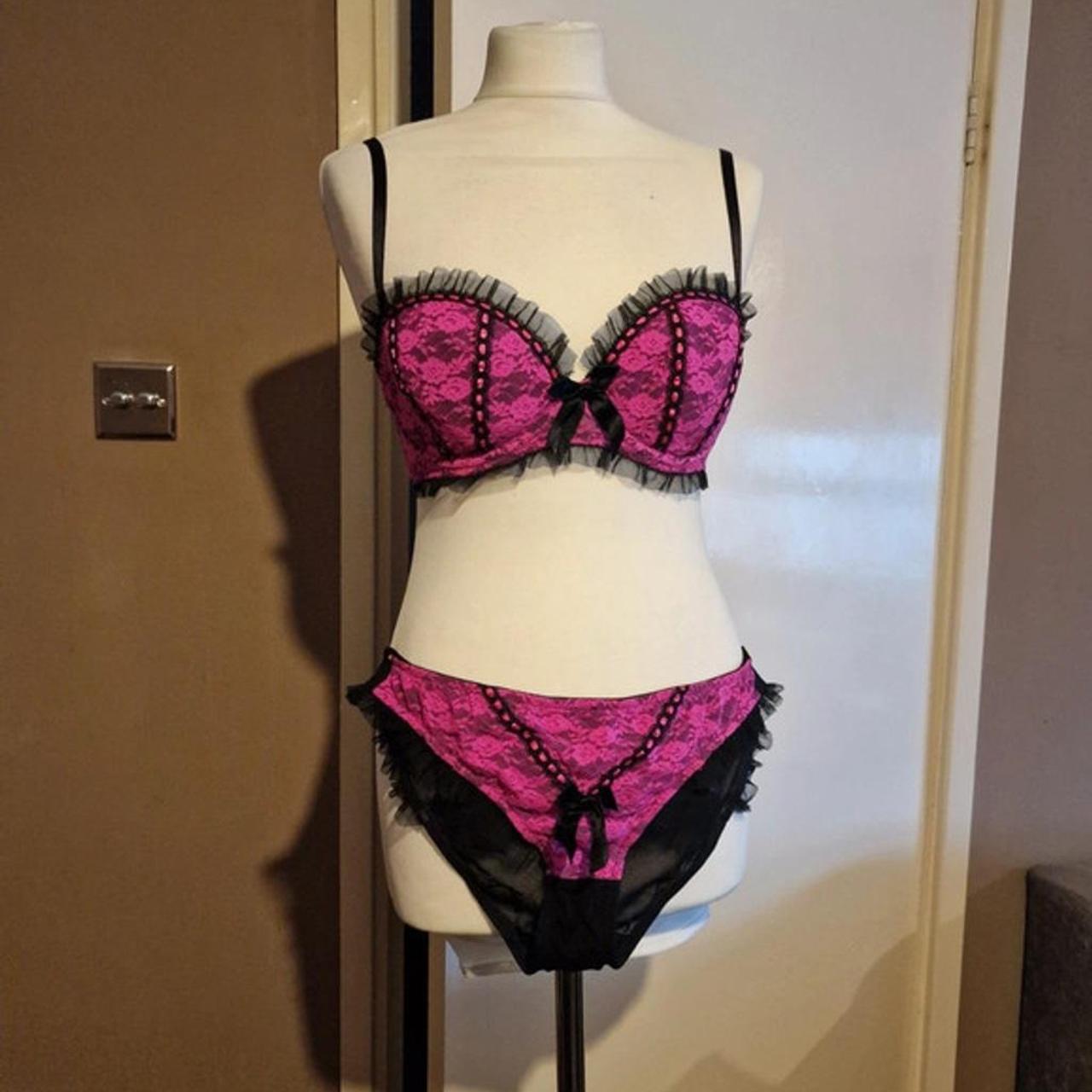 item listed by monroedelacey
