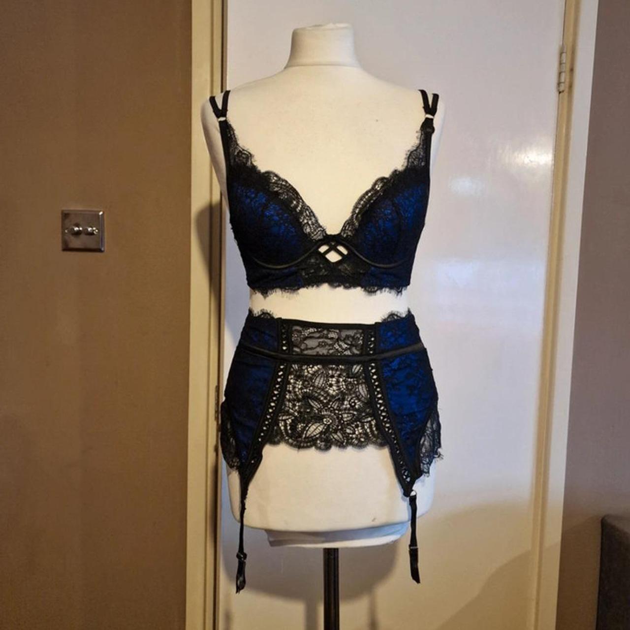 item listed by monroedelacey