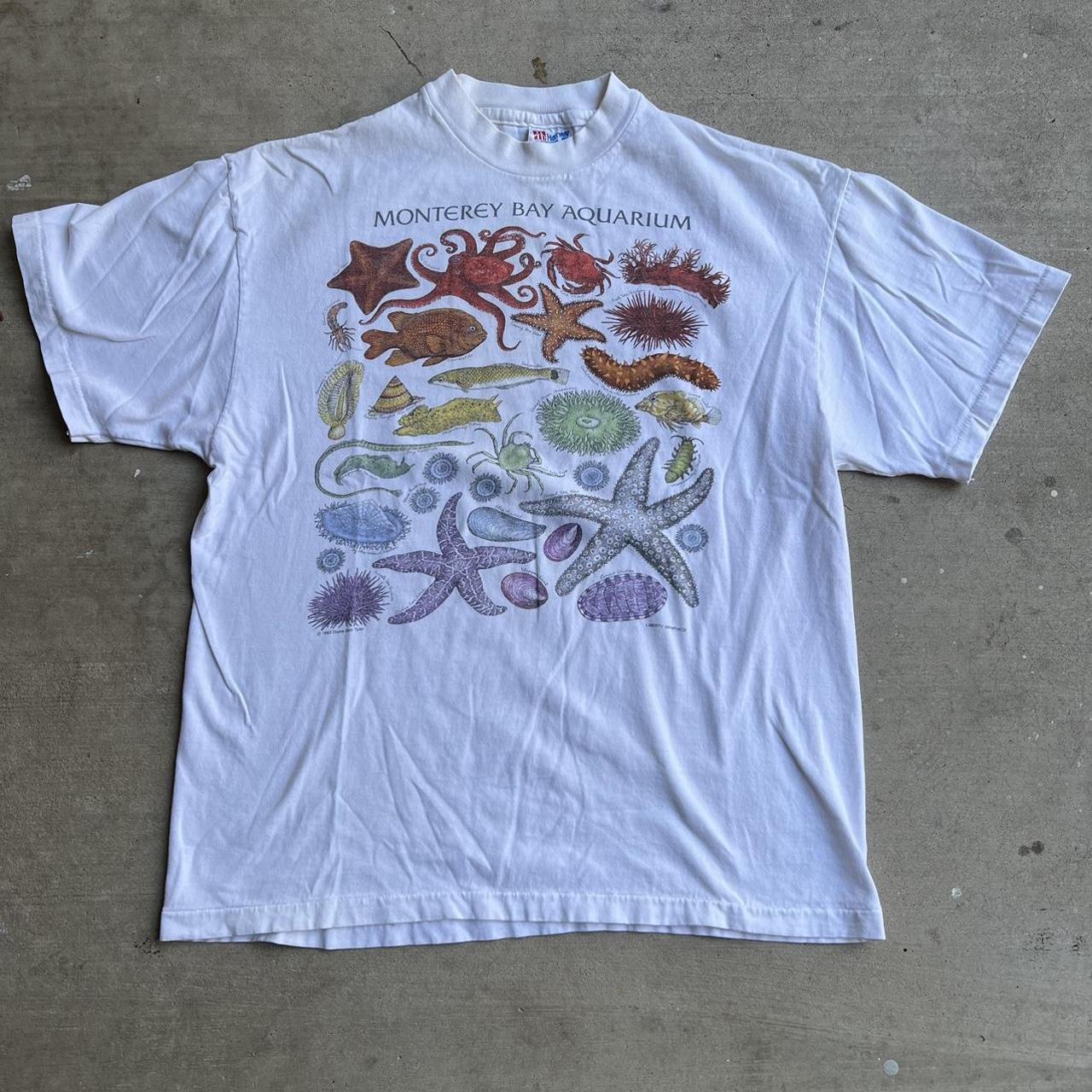 1993 Monterey Bay Aquarium Shirt Great condition... - Depop