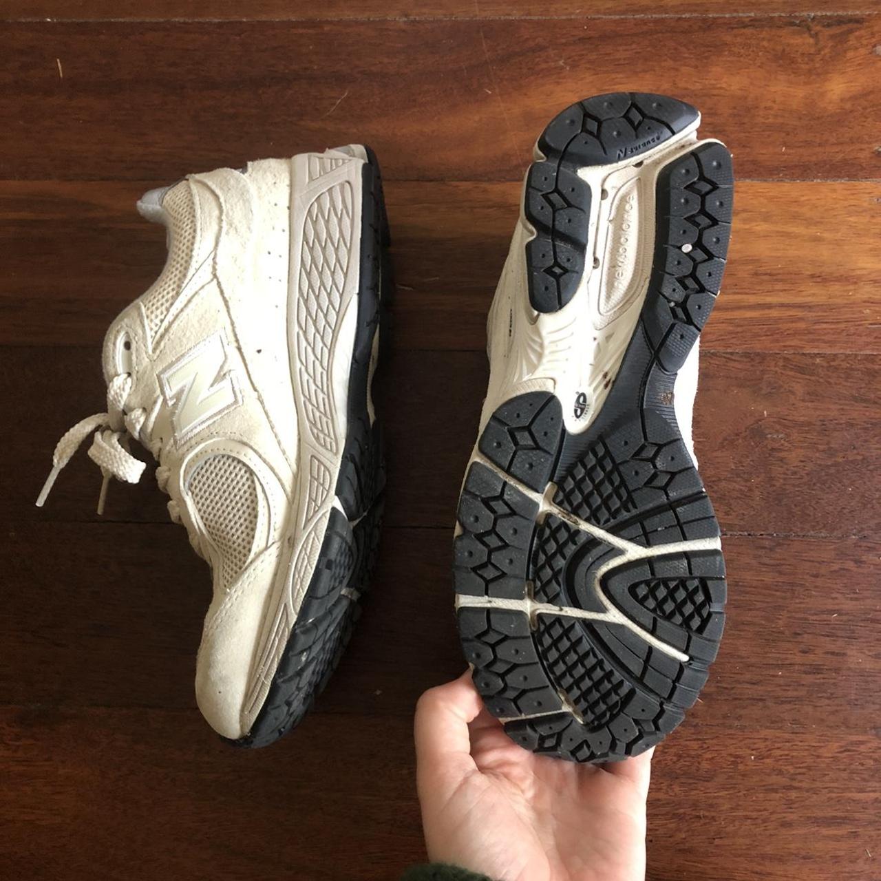 New Balance Women's Cream and White Trainers | Depop