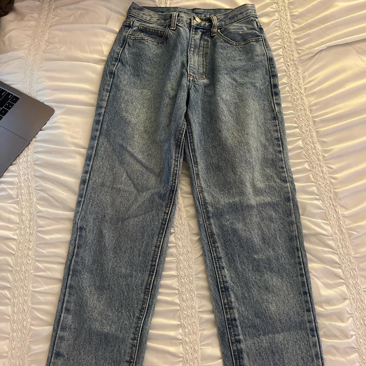 Brandy Melville Jane Light Wash Jeans Size Small... Depop