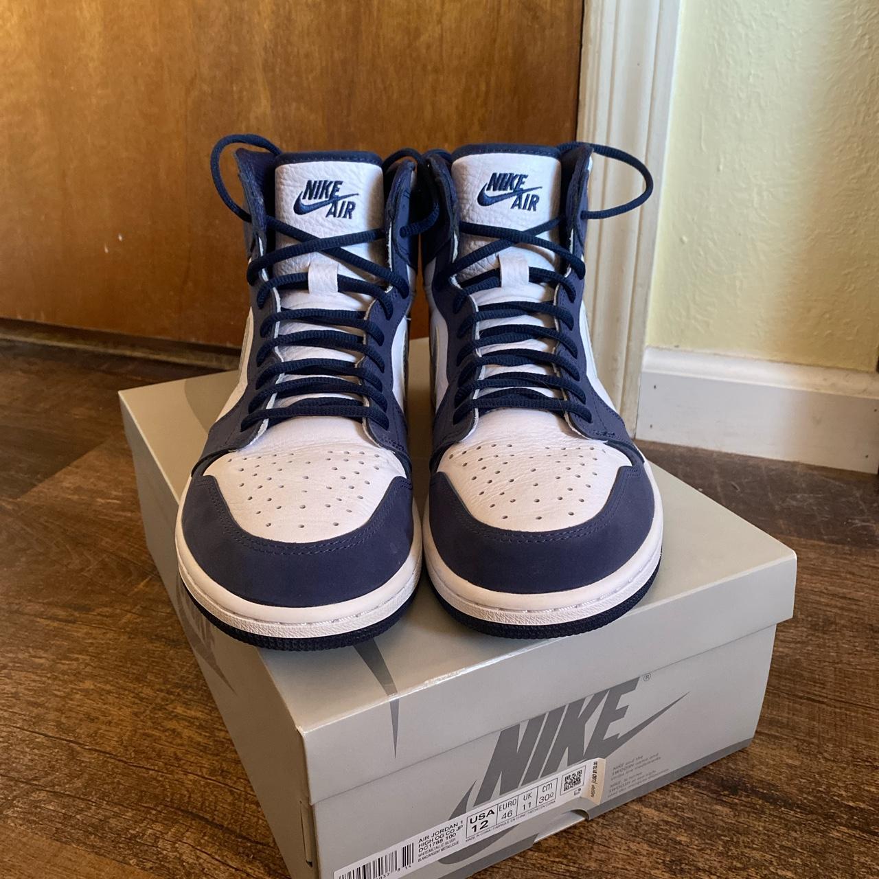 mens navy jordans