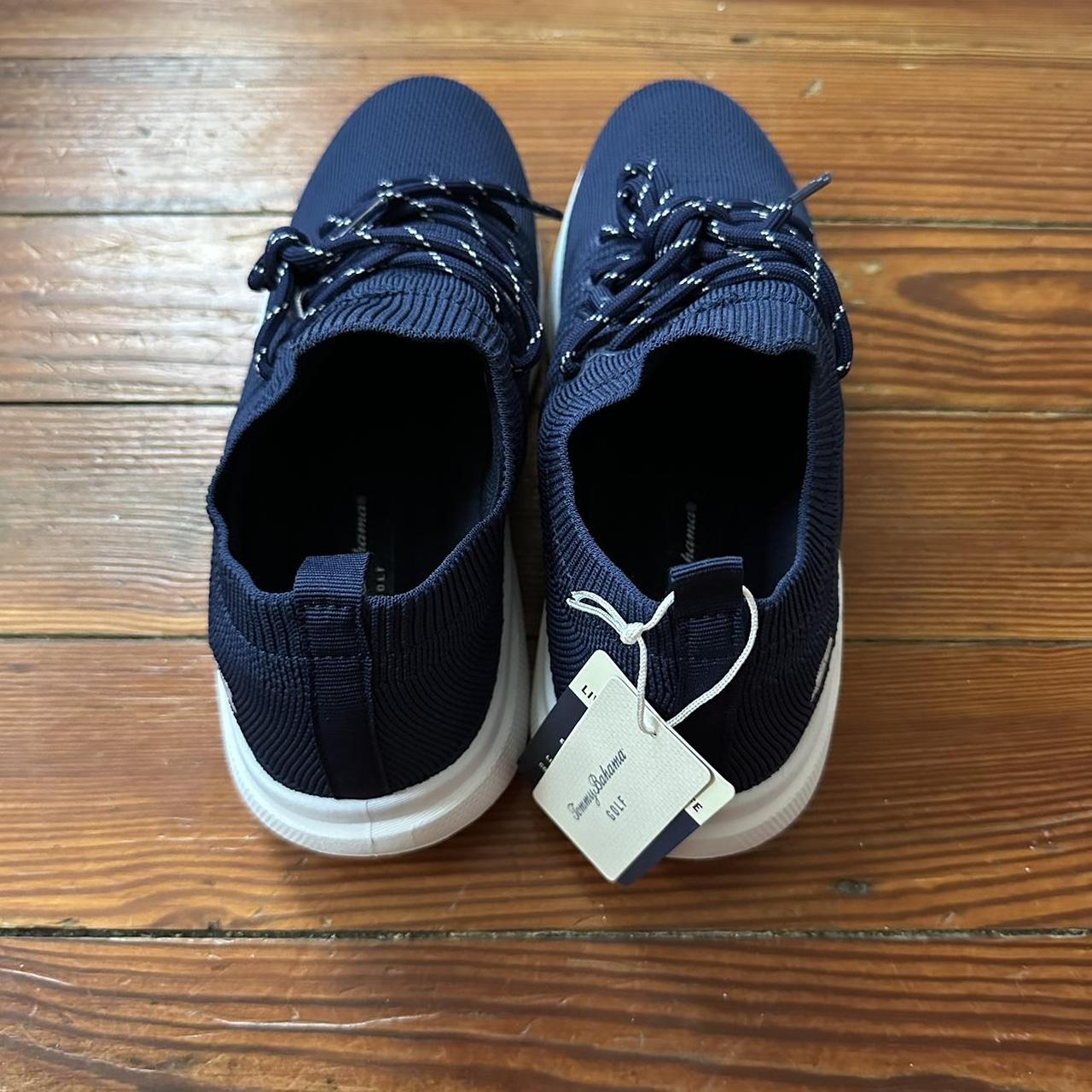 Tommy Bahama Women's White and Navy Trainers (6)