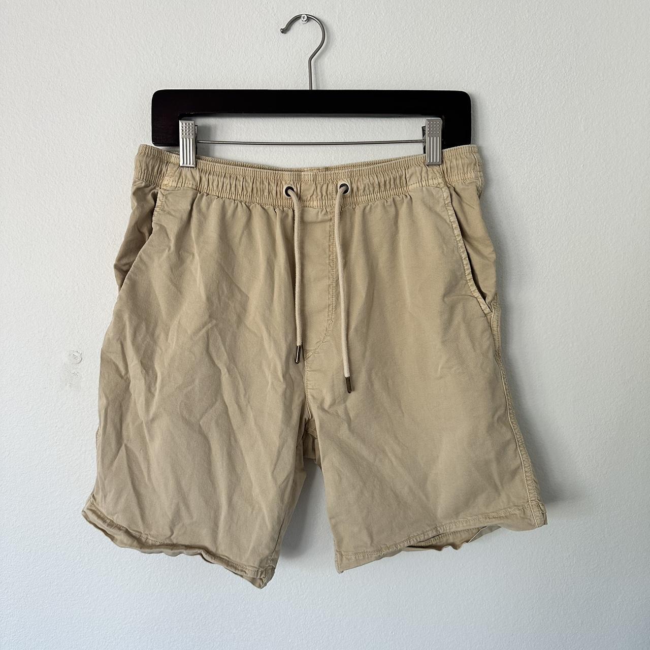Men’s American Eagle Kakhi Shorts. Small but they... - Depop