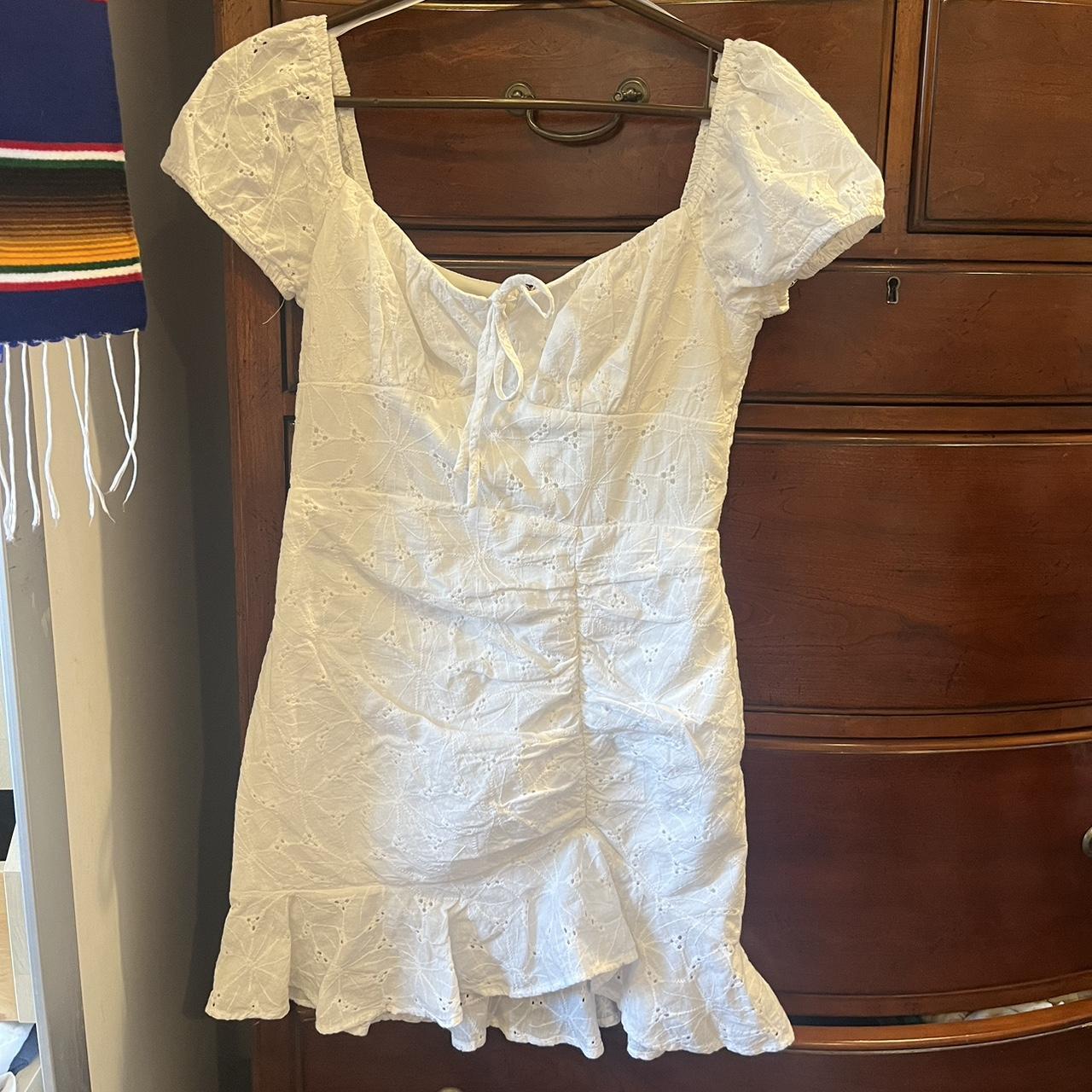 Really cute white paisley dress with a zipper on the... - Depop