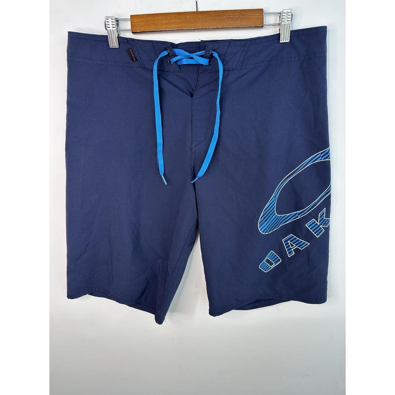 Oakley Men's Shorts - Blue - 33" – Oakley Men's Size 33x11 Navy Blue Board …