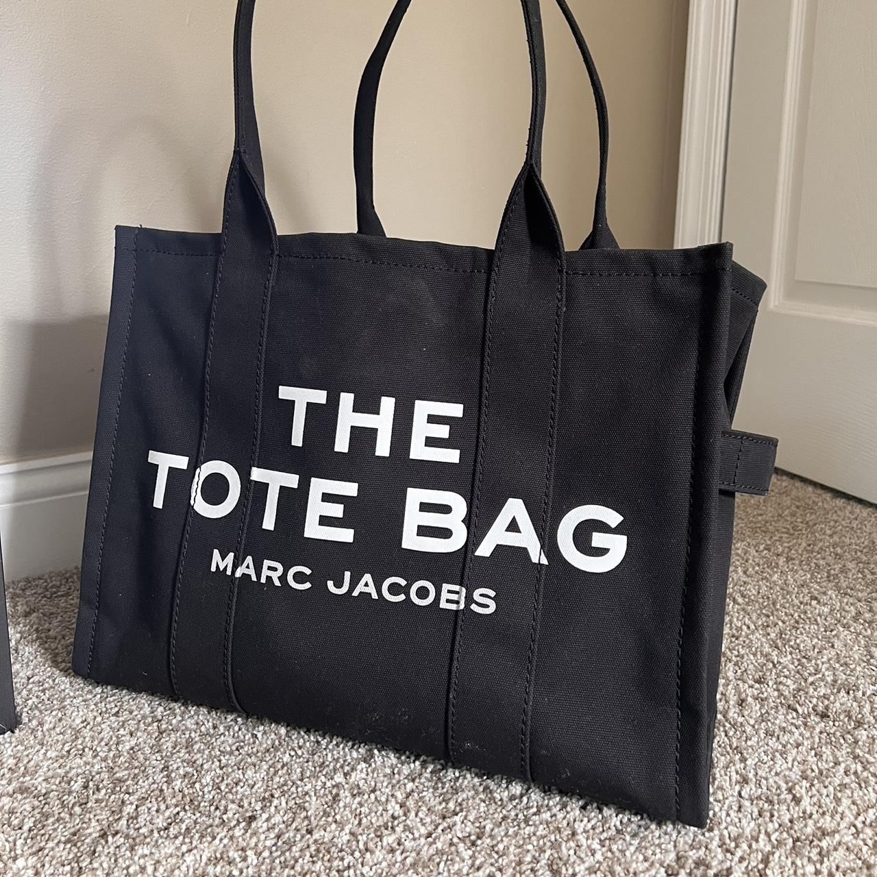 Marc Jacob’s “The Tote Bag” Comes with original... - Depop