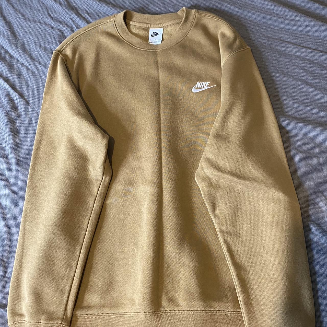 tan nike sweatshirt mens