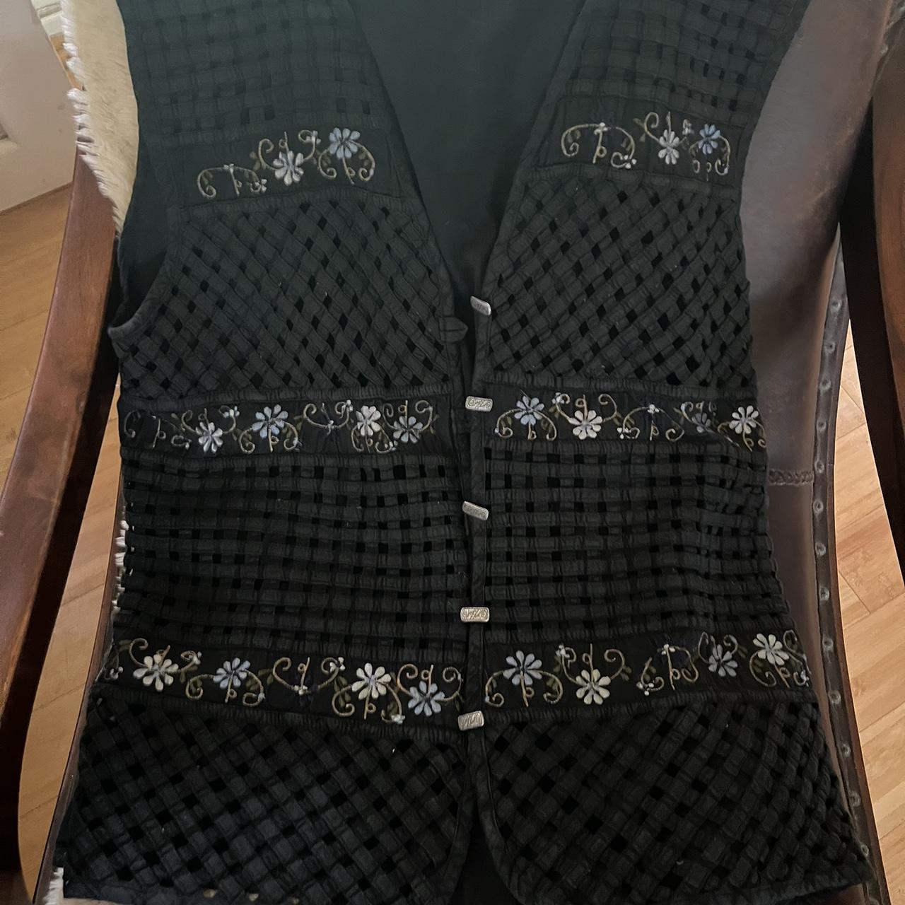 item listed by lilsvintagefinds1