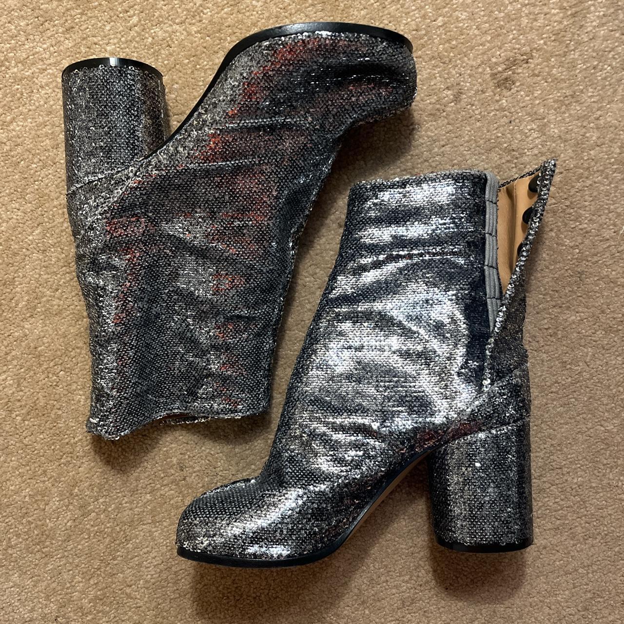 Silver glitter Margiela Tabi boots in size 35. Love... - Depop